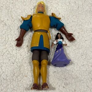 disney hunchback of notre dame esmeralda and phoebus figures